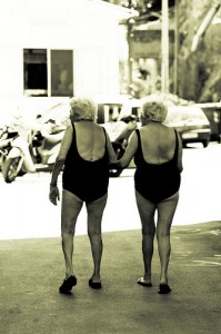 Twin old ladies by Jenschapter3 on flickr http://www.flickr.com/photos/chapter3/3682645511/sizes/m/