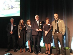 Reconnecting Northland Dr Nick Edgar, Genevieve Northey, Michele Frank, Dr Warren Parker ,  Bronwyn Hunt , Eamon Nathan 2016 Green Ribbon Awards June 7. WWF