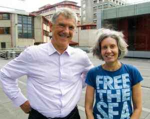 Sustainability advocates Barry Coates and Associate Professor of Psychology, Dr Niki Harré. Barry has been nominated for a New Zealand Business Network sustainability champion award.   Photo credit: Auckland University